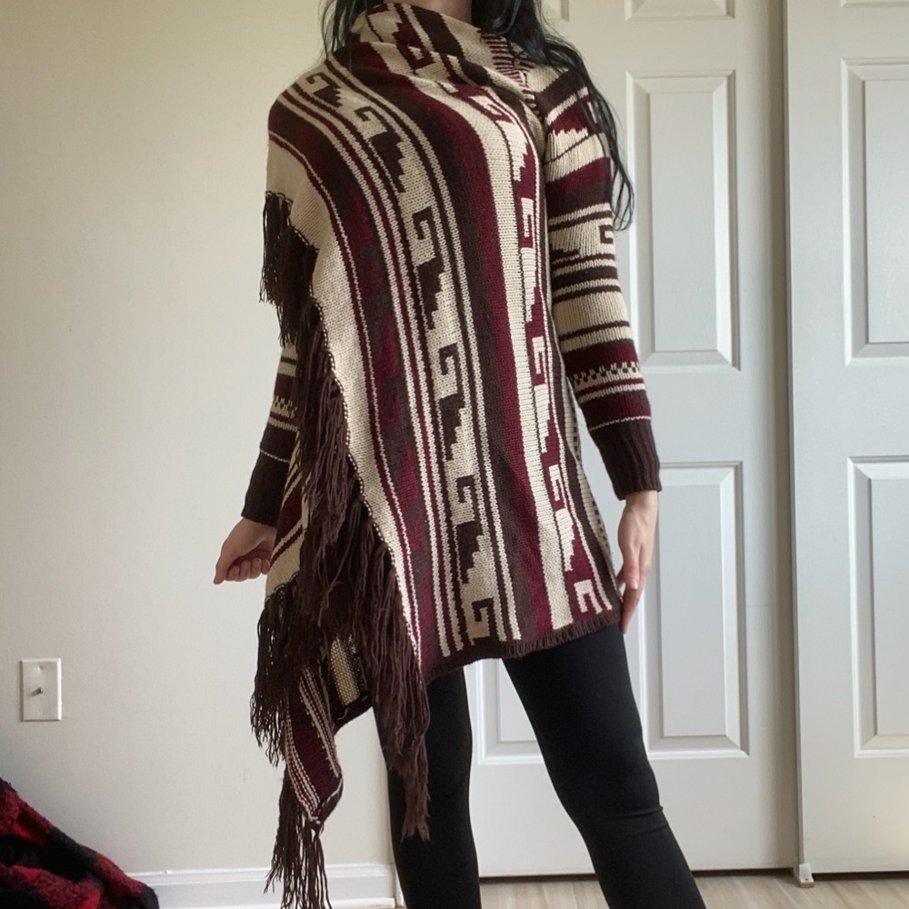 Aztec Patterned Fringe Sweater - Brown and Cream - Picture 6 of 7